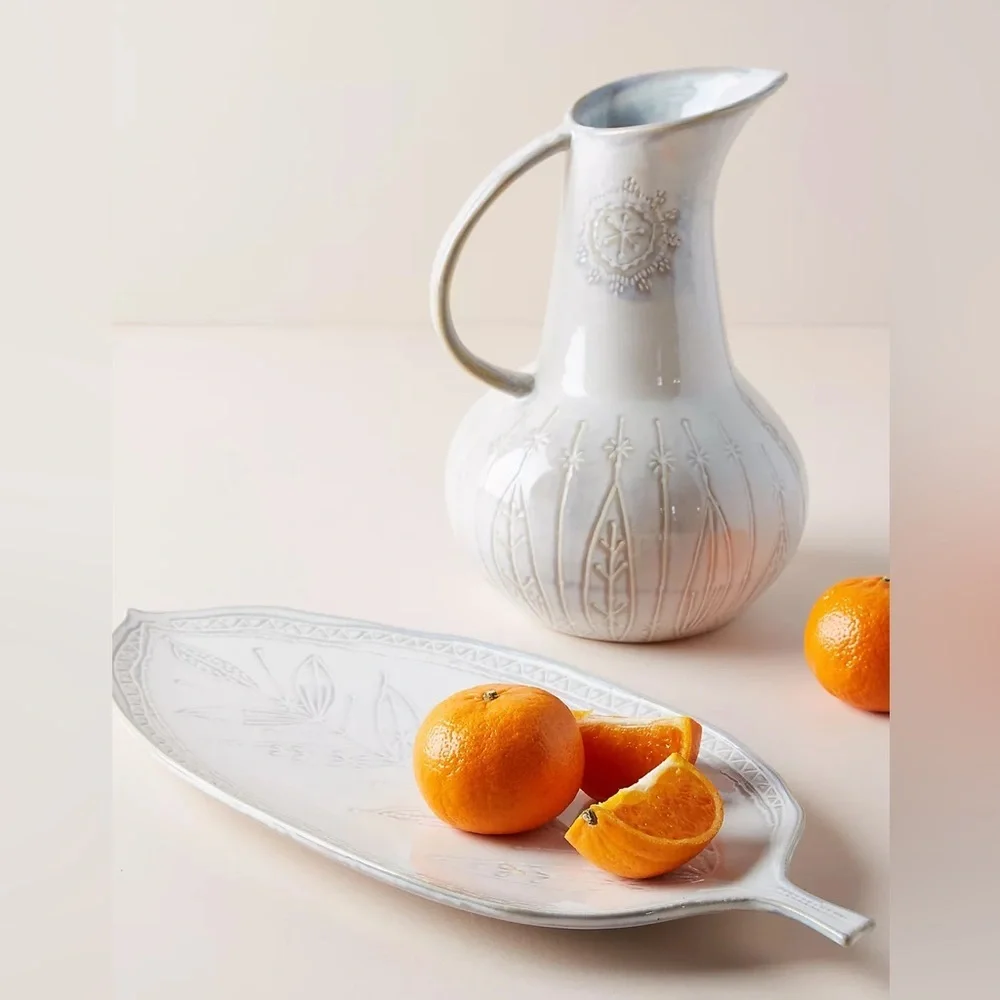 Makola Pitcher
